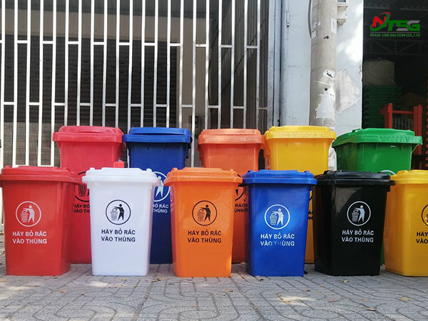 Mẹo chọn thùng rác nhựa nơi công cộng