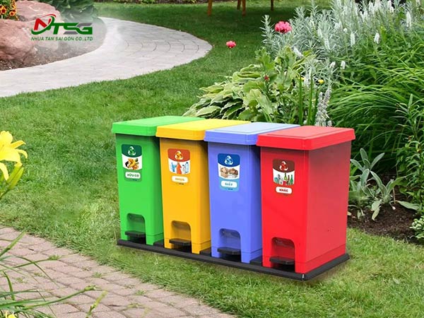 Thùng rác phân loại tại khu dân cư