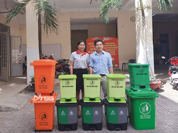 Thùng rác văn phòng tại Quận Tân Phú