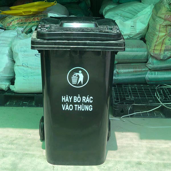 thung-rac-nhua-240l-loai-11kg-den
